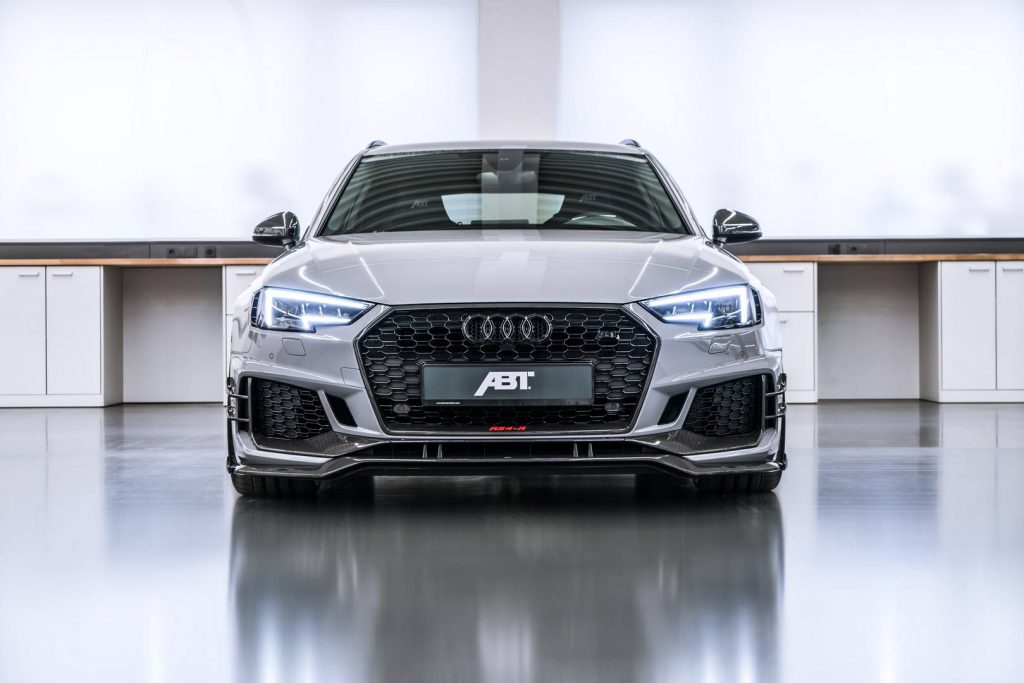 01_ABT_RS4-R_front