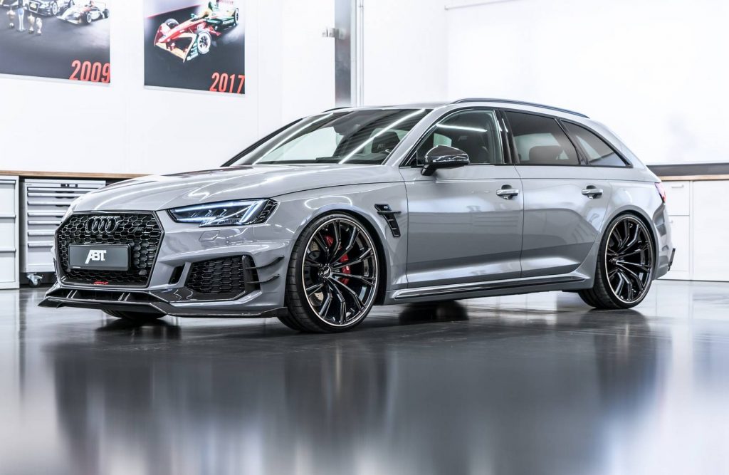 02_ABT_RS4-R_front (1)
