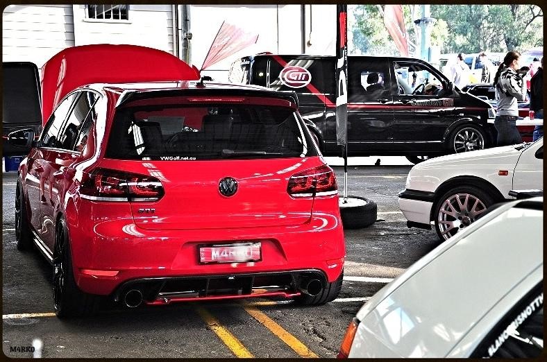 REVOZPORT carbon roof spoiler and diffuser - VW Golf 6 GTI