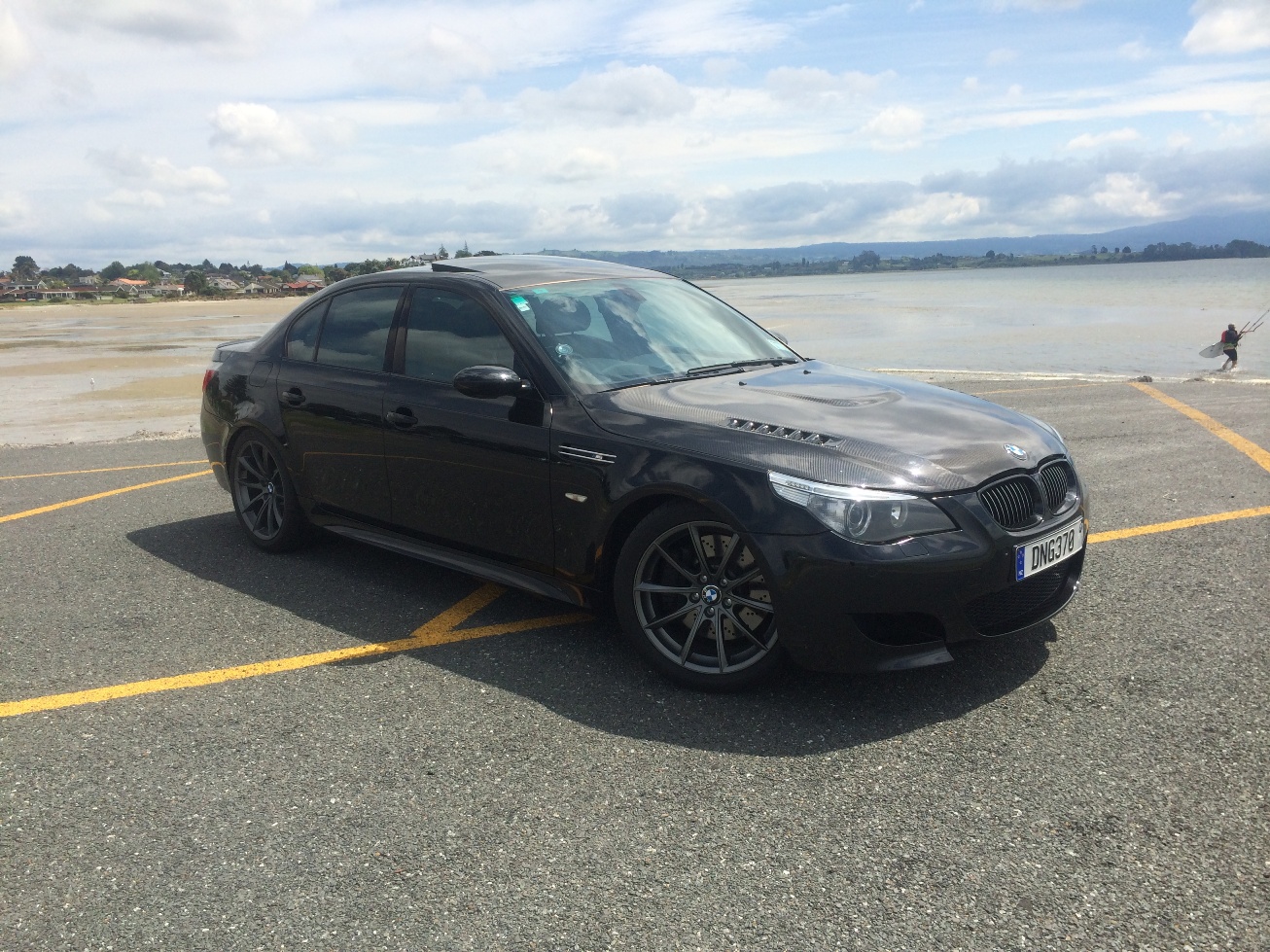 BMW-M5-e60-carbon-bonnet-supersprint-exhaust-tuning-empire (1)