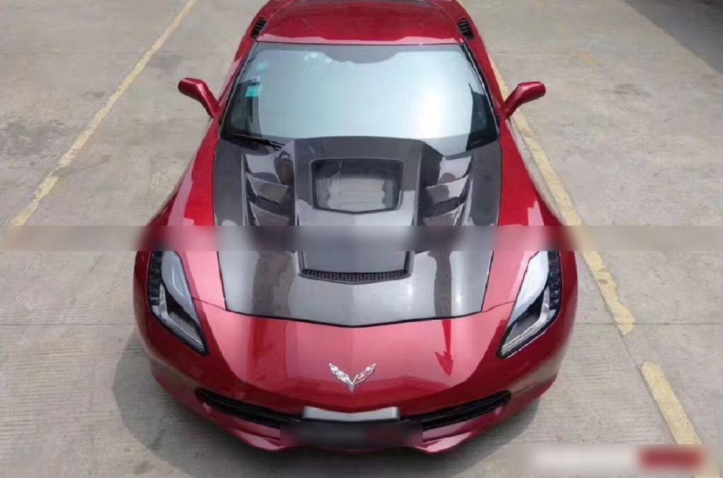 Corvette C7 Transparent Hood1