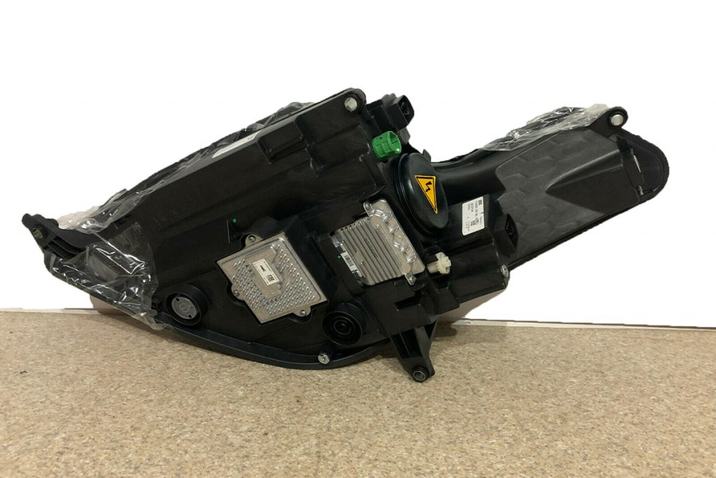 Ferrari-488-GTB-SPIDER-HEADLAMP-RIGHT-HEADLIGHT (2)