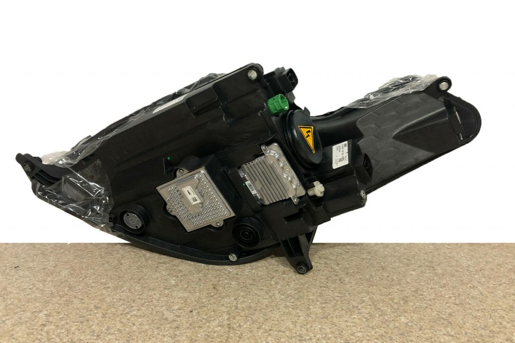 Ferrari-488-GTB-SPIDER-HEADLAMP-RIGHT-HEADLIGHT (3)