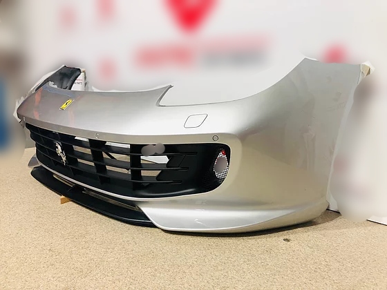 Ferrari GTC4 Lusso Front bumper complete OEM part (5)