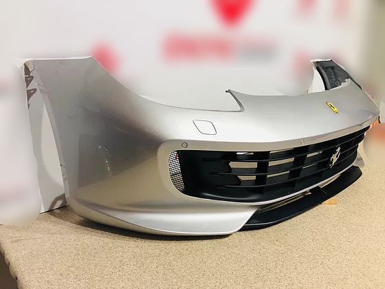 Ferrari GTC4 Lusso Front bumper complete OEM part (6)