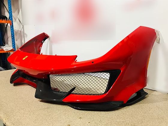 Ferrari PISTA 488, Front bumper with carbon fiber front lip complete, OEM Part (1)_censored