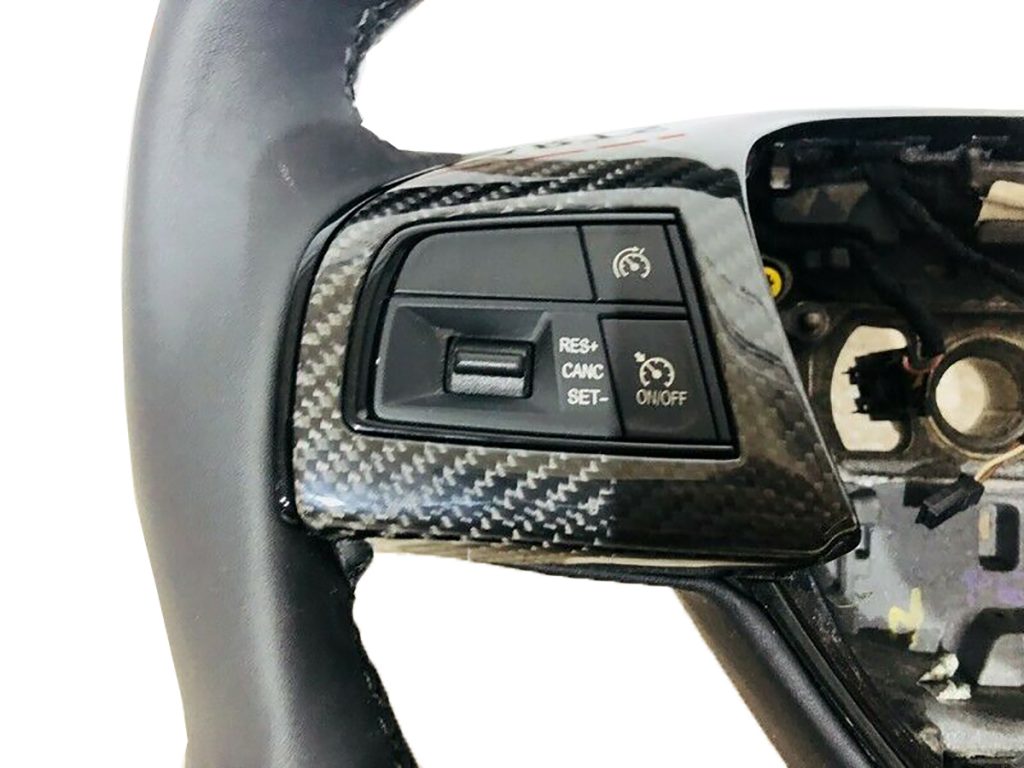 Maserati-GHIBLI-Carbon-Steering-Wheel (3)