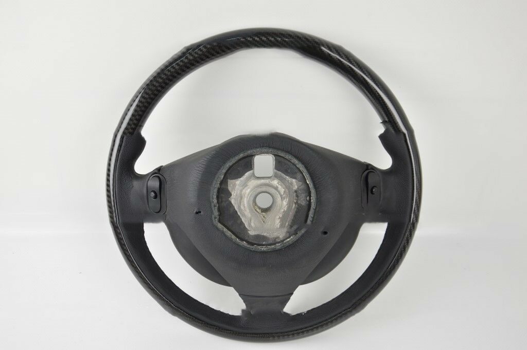Maserati-Granturismo-MC-Stradale-NEW-Original-carbon-steering-wheel (5)