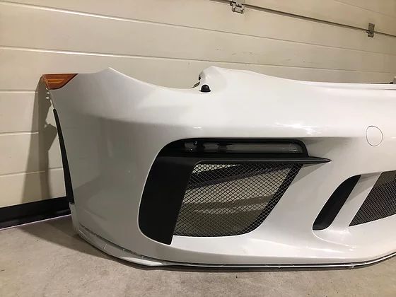 Porsche GT3 Front bumper complete, OEM Part, White (1)
