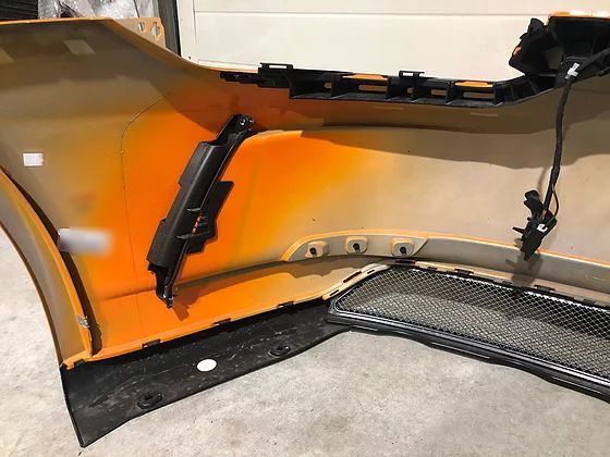 Porsche GT3 Rear bumper complete, OEM Part Orange color (1)