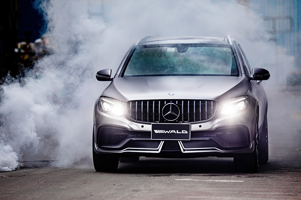 mercedes-glc-class-black-bison-tuned-by-wald-has-a-nose-implant_13