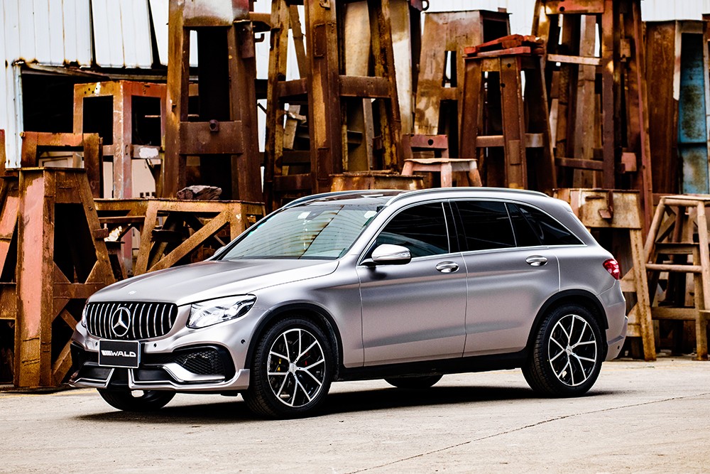 mercedes-glc-class-black-bison-tuned-by-wald-has-a-nose-implant_8