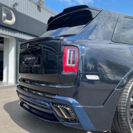 ONYX Rolls Royce Cullinan with blue carbon body kit and wheels