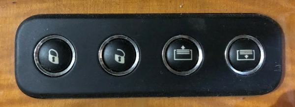 Maserati Quattroporte M139 switch rear roller blind buttons