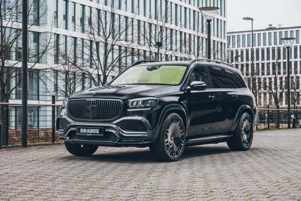 Maybach GLS 600 Becomes a 200MPH Land Yacht with Brabus Rocket Engine